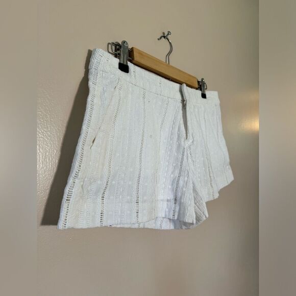 SALE! White Joie Eyelet Cotton Shorts Size 8 EUC - Picture 4 of 7